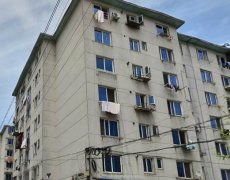 桃铁小区二手房